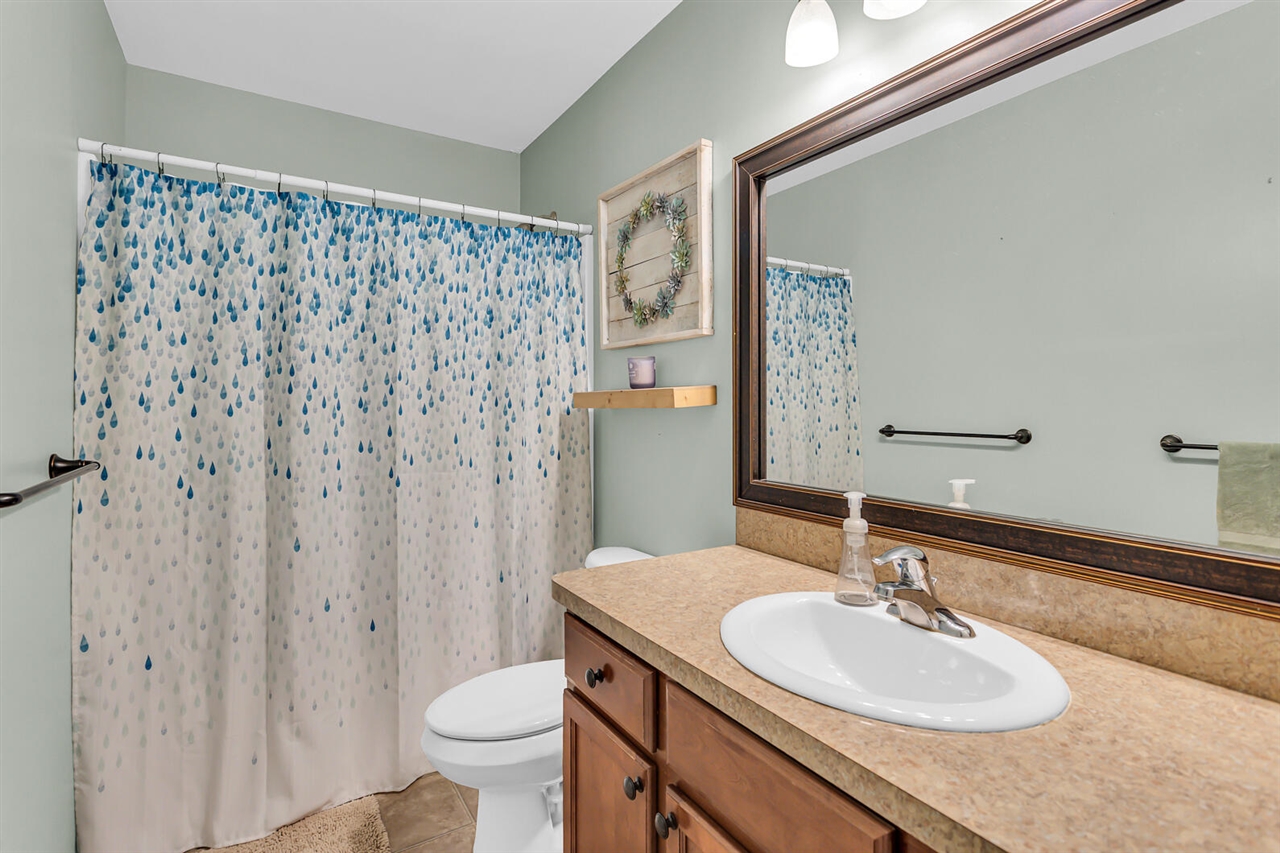 4009 Magnolia Parkway, Jackson, MI, 49201-8174