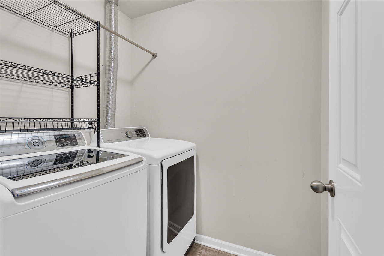 4009 Magnolia Parkway, Jackson, MI, 49201-8174