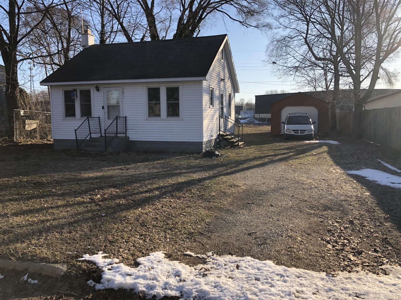 3871 Main Street, Benton Harbor, MI, 49022