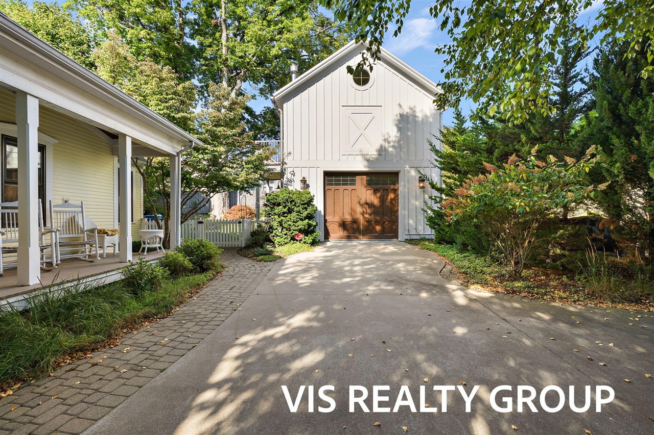 415 Howard Avenue, Grand Haven, MI, 49417