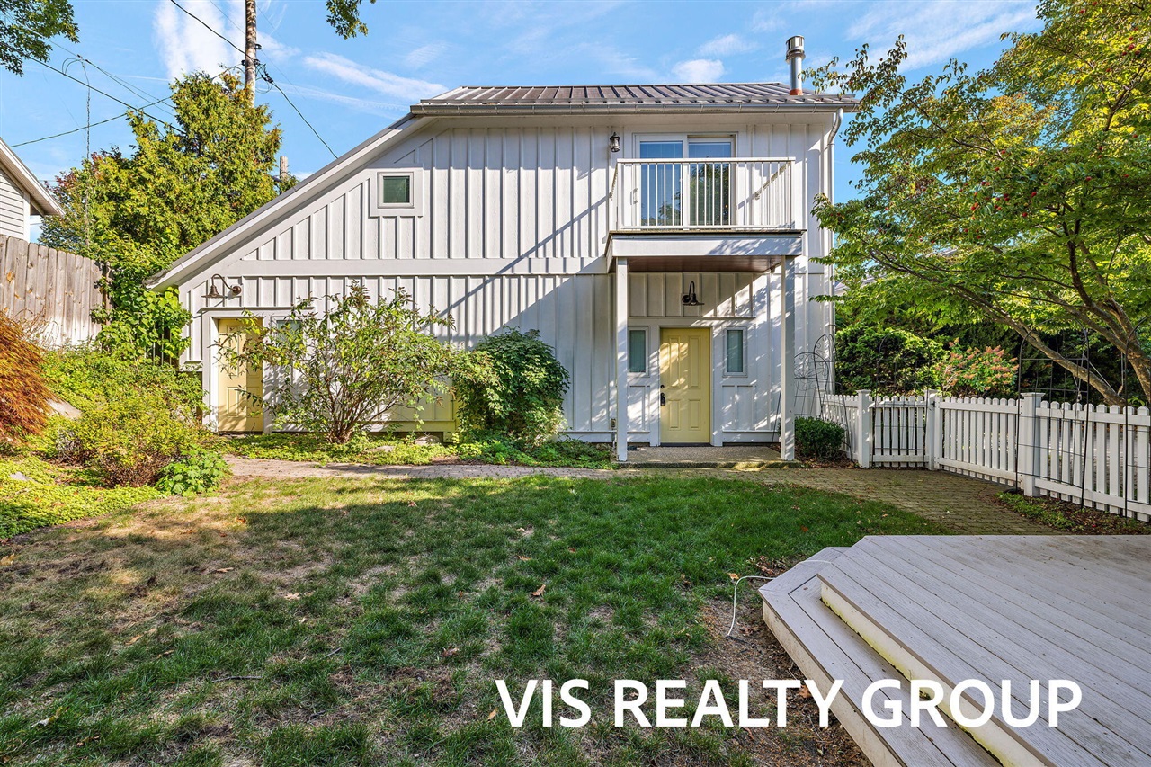 415 Howard Avenue, Grand Haven, MI, 49417