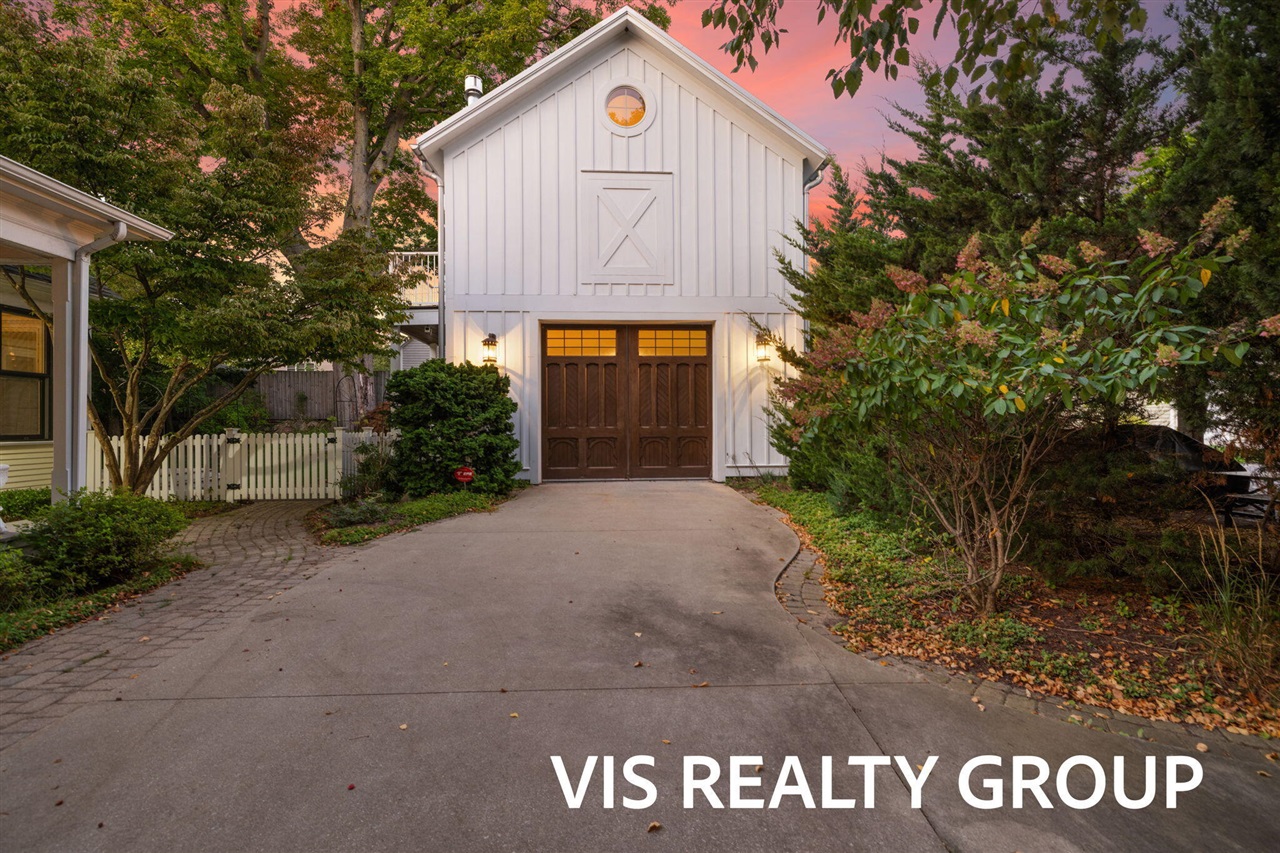 415 Howard Avenue, Grand Haven, MI, 49417