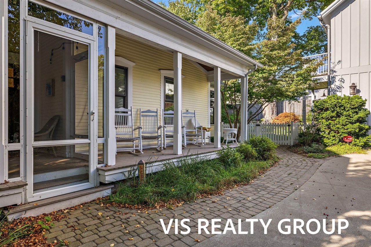 415 Howard Avenue, Grand Haven, MI, 49417