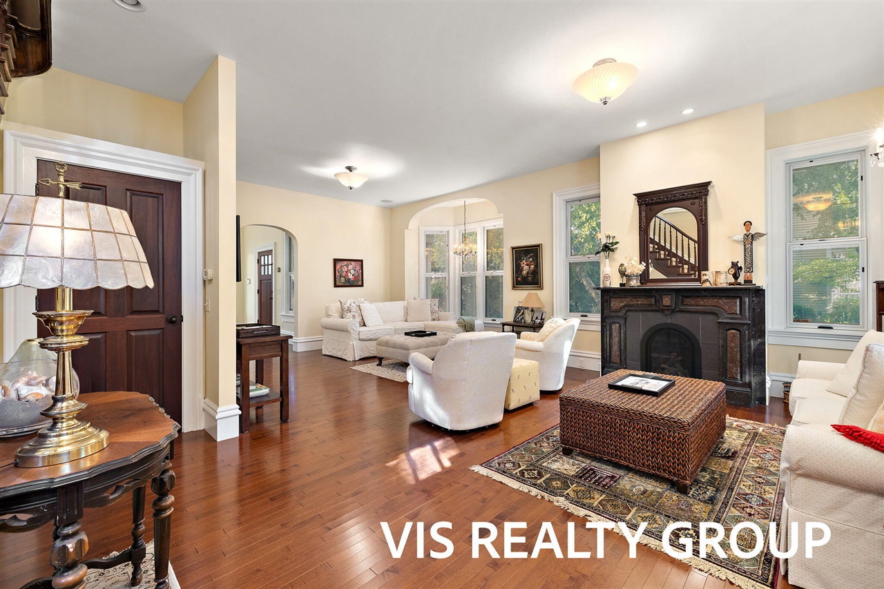 415 Howard Avenue, Grand Haven, MI, 49417