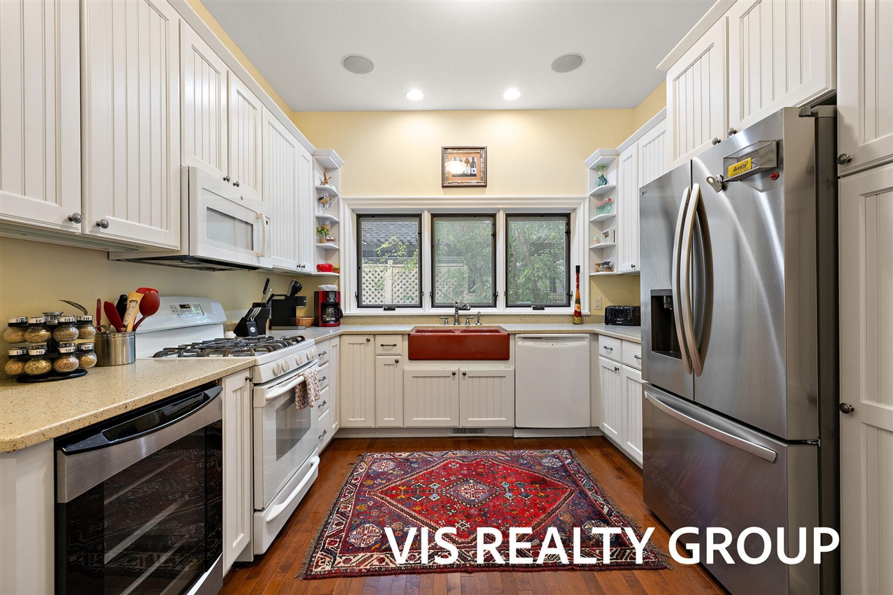 415 Howard Avenue, Grand Haven, MI, 49417