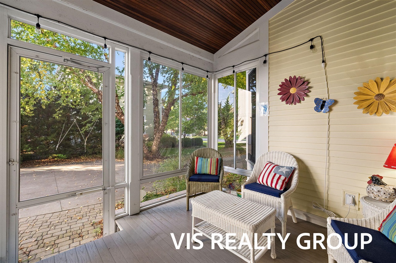 415 Howard Avenue, Grand Haven, MI, 49417