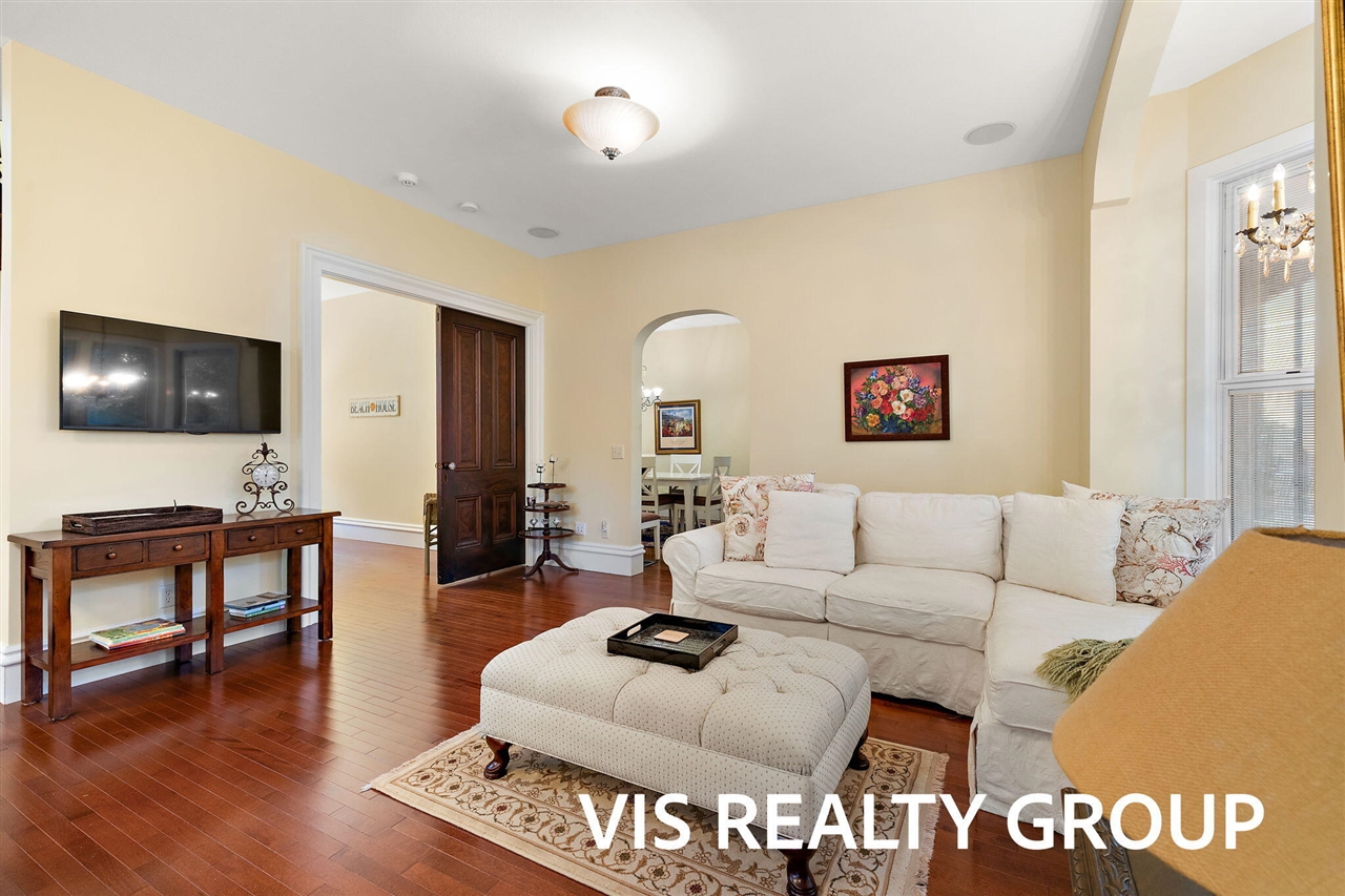 415 Howard Avenue, Grand Haven, MI, 49417