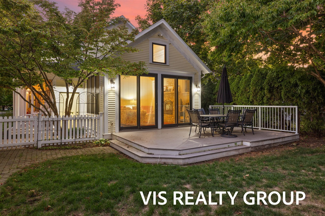 415 Howard Avenue, Grand Haven, MI, 49417