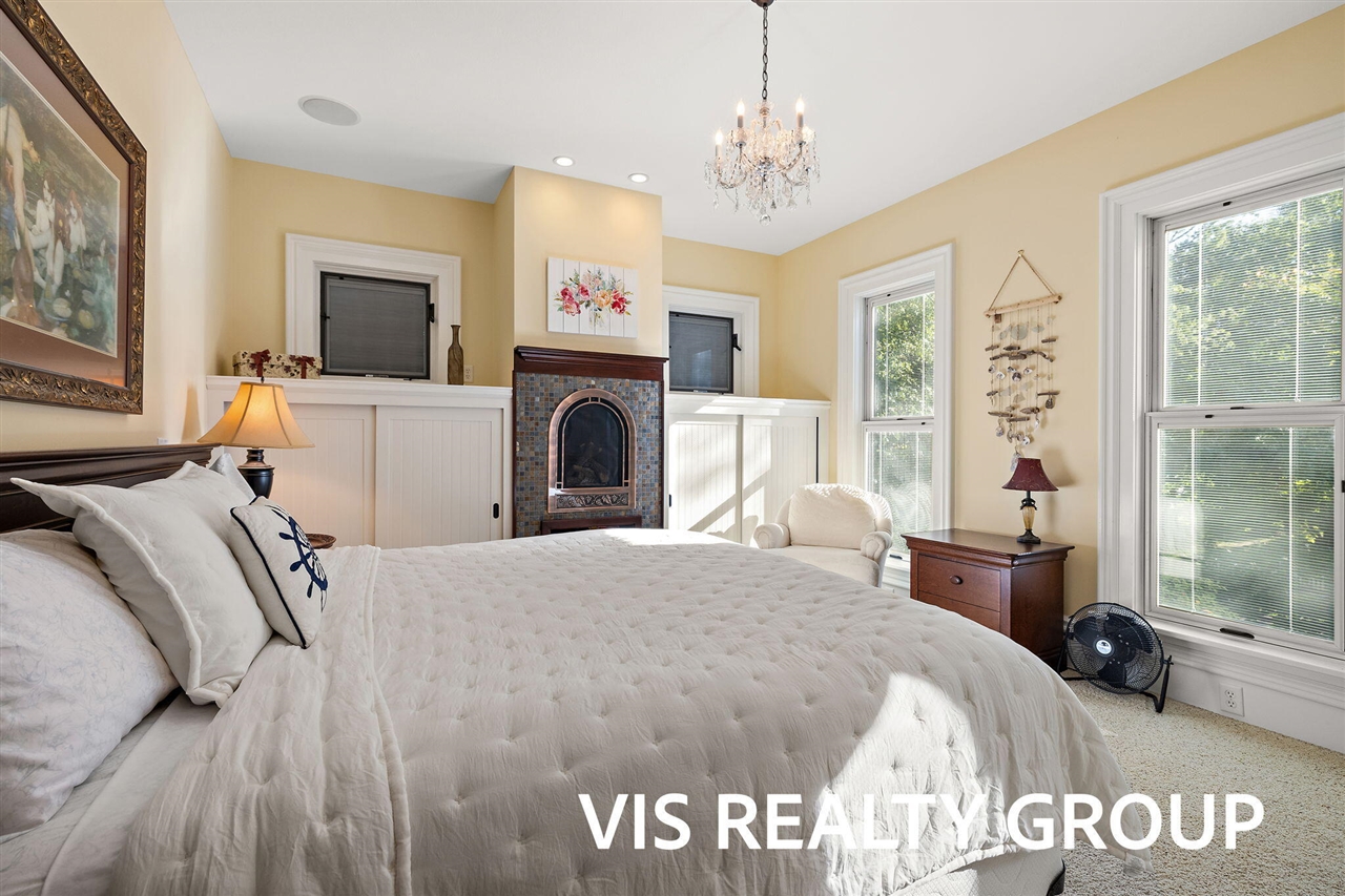 415 Howard Avenue, Grand Haven, MI, 49417