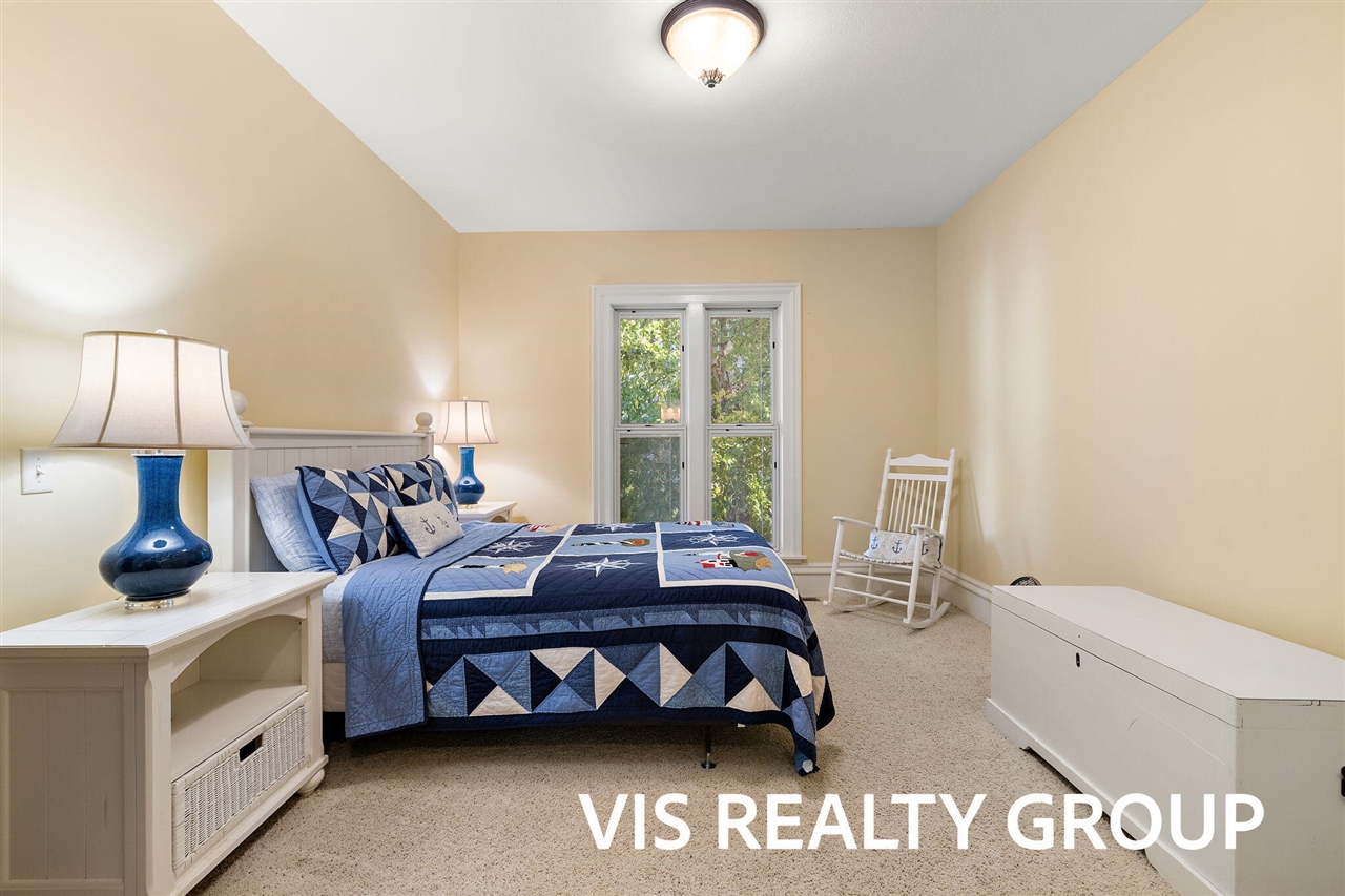 415 Howard Avenue, Grand Haven, MI, 49417