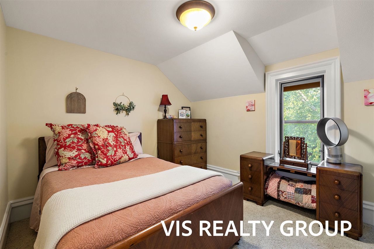 415 Howard Avenue, Grand Haven, MI, 49417