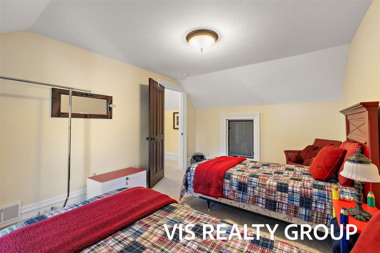 415 Howard Avenue, Grand Haven, MI, 49417