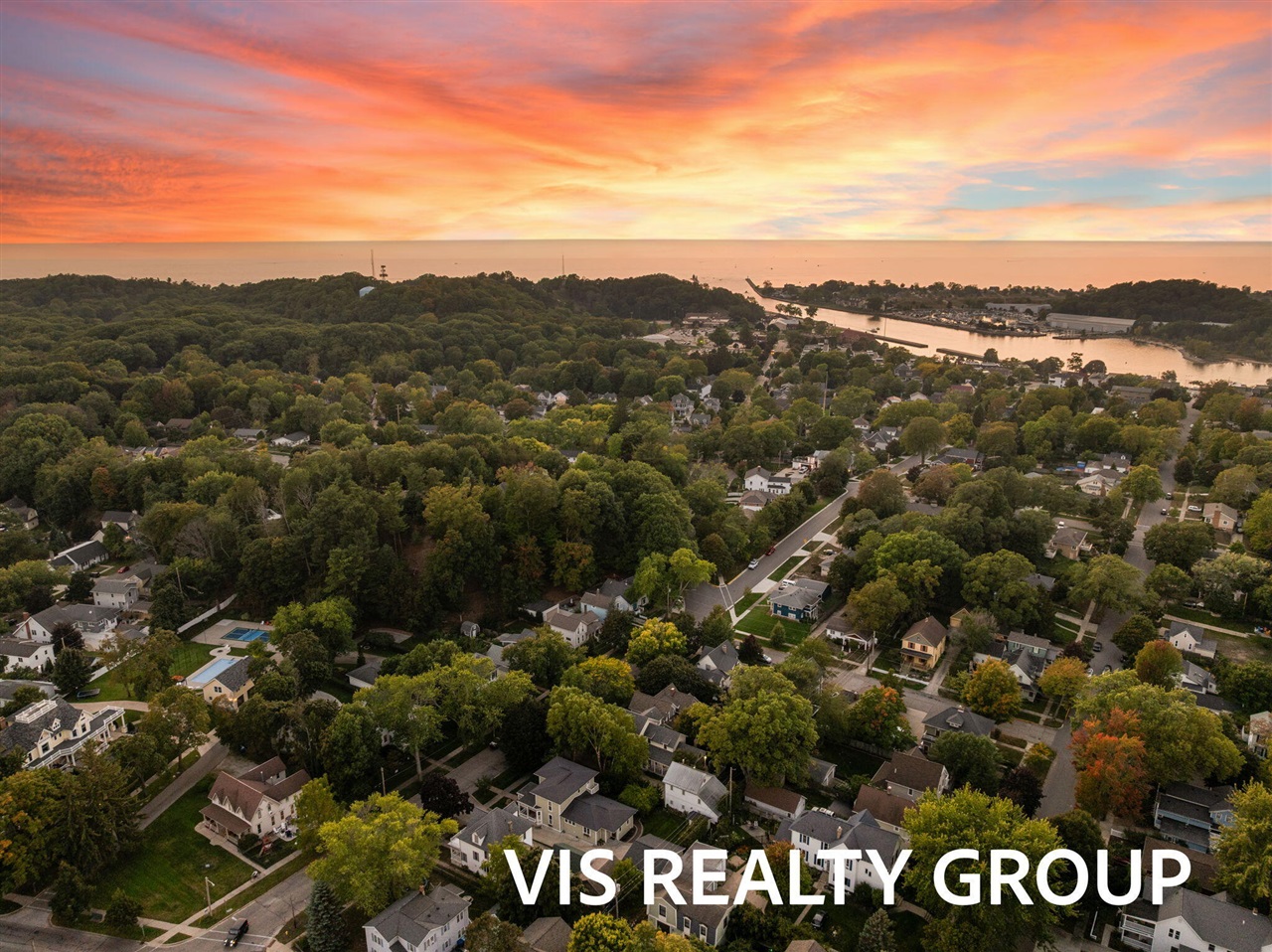 415 Howard Avenue, Grand Haven, MI, 49417