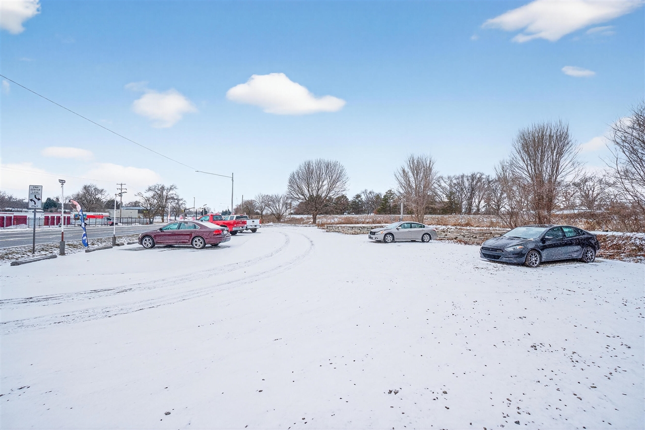 6006 Ann Arbor Road, Jackson, MI, 49201-8884