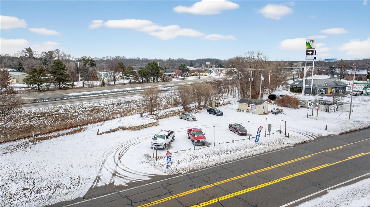 6006 Ann Arbor Road, Jackson, MI, 49201-8884