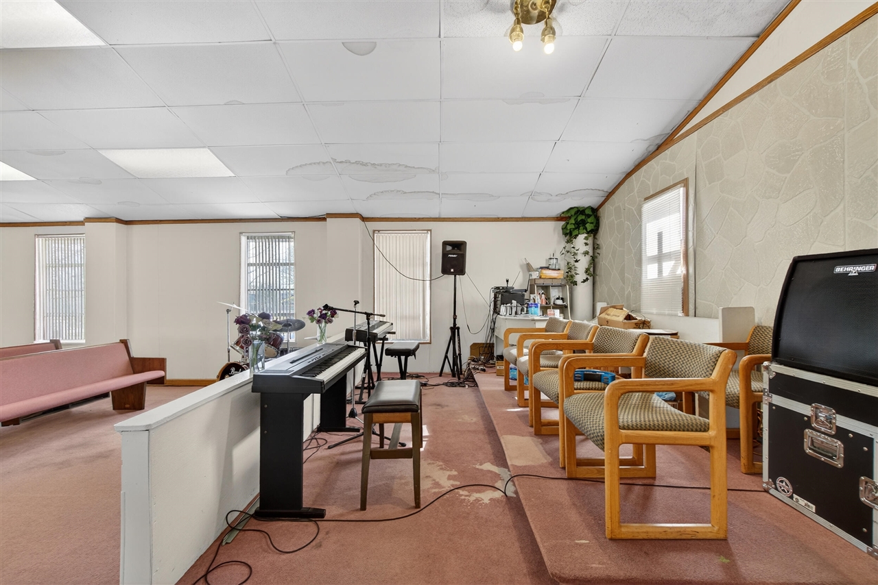 345 E High Street, Jackson, MI, 49203-3262