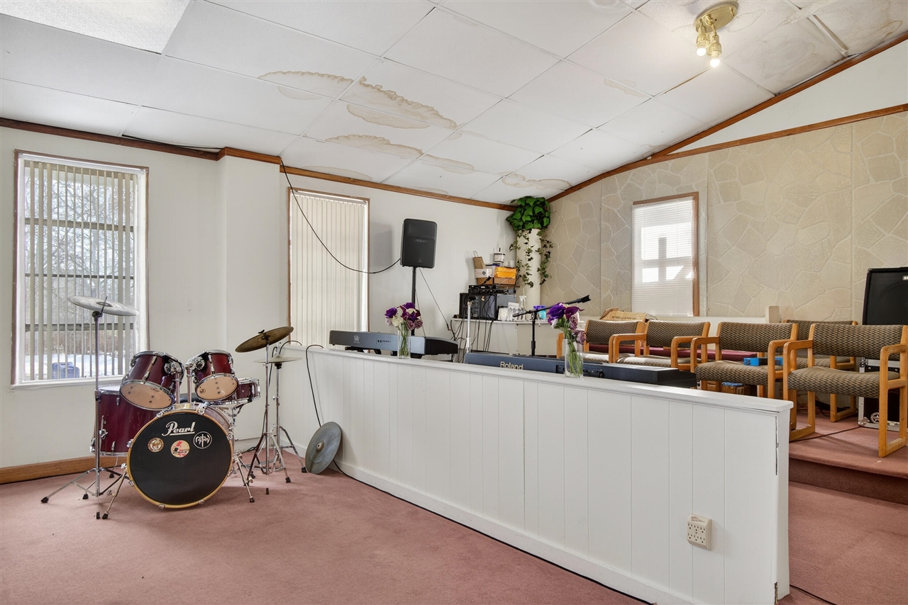 345 E High Street, Jackson, MI, 49203-3262