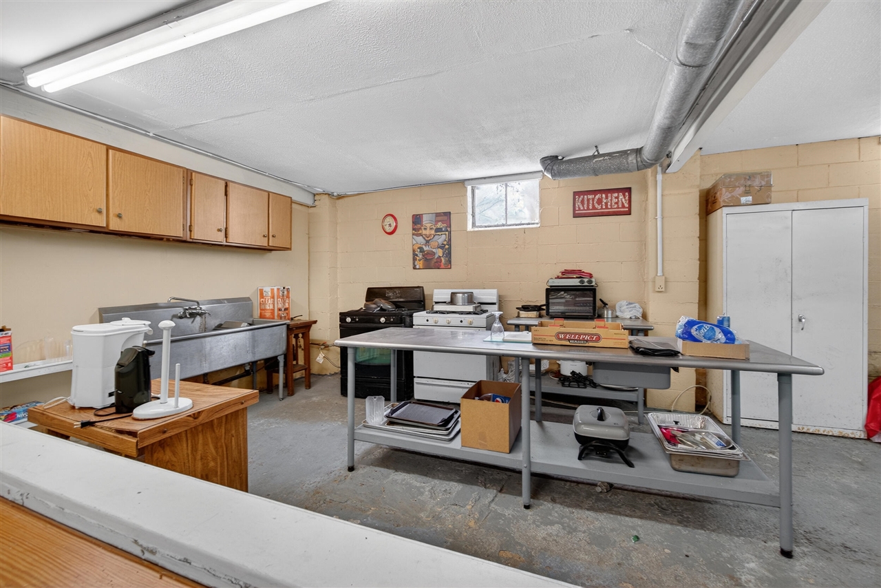 345 E High Street, Jackson, MI, 49203-3262