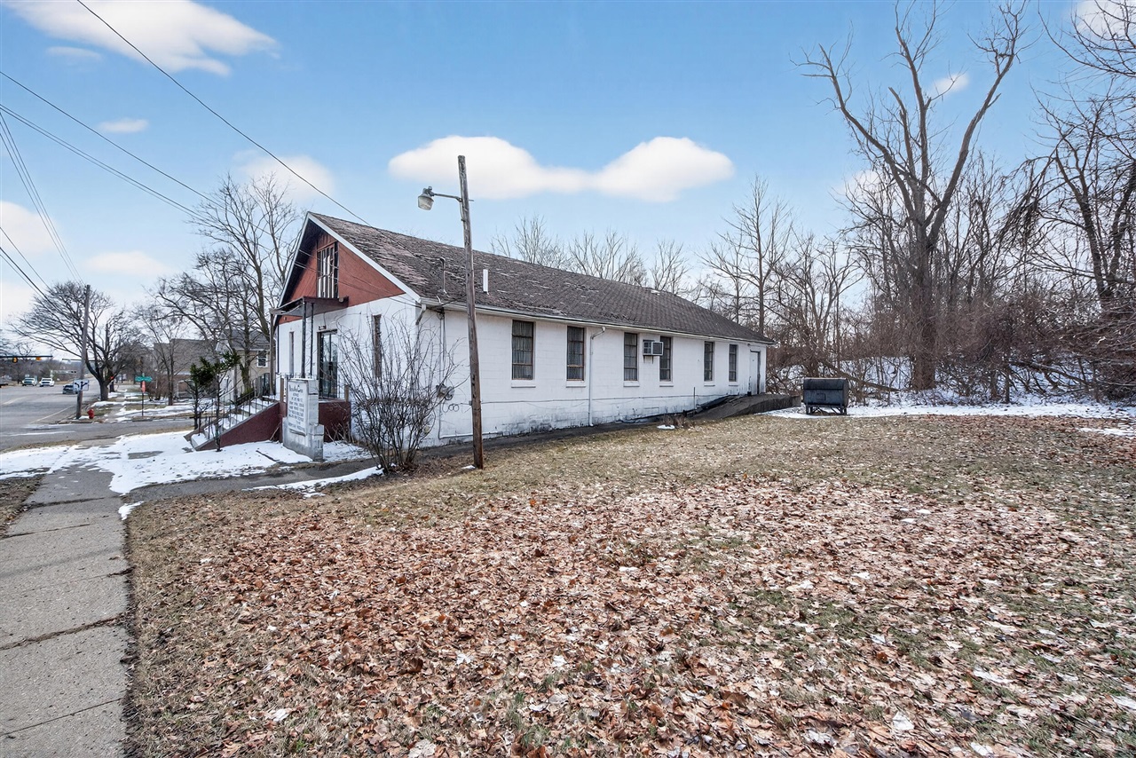 345 E High Street, Jackson, MI, 49203-3262