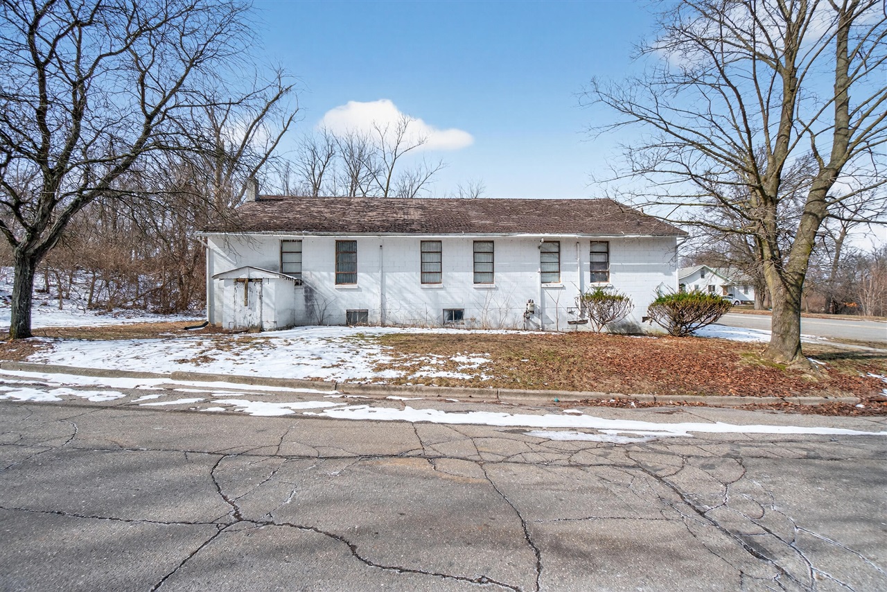 345 E High Street, Jackson, MI, 49203-3262