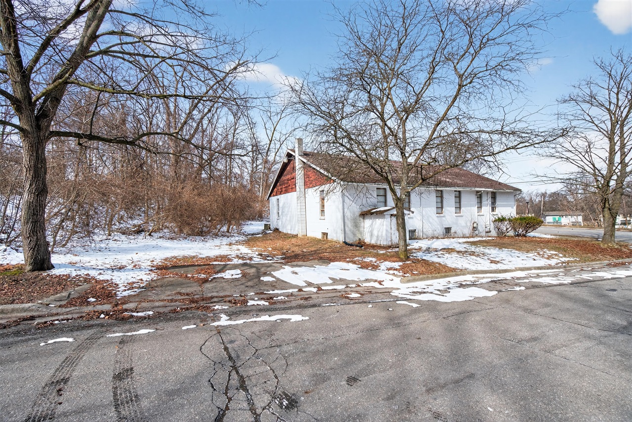 345 E High Street, Jackson, MI, 49203-3262