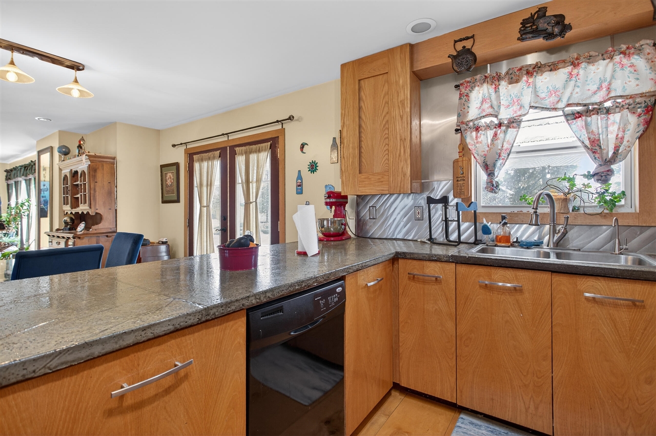 129 Kathy Lane, Brooklyn, MI, 49230-9765
