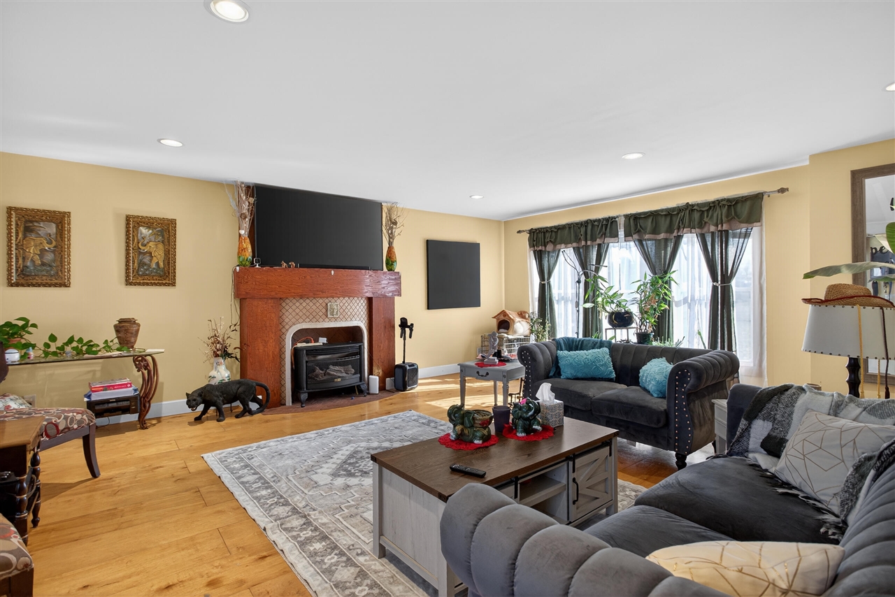 129 Kathy Lane, Brooklyn, MI, 49230-9765