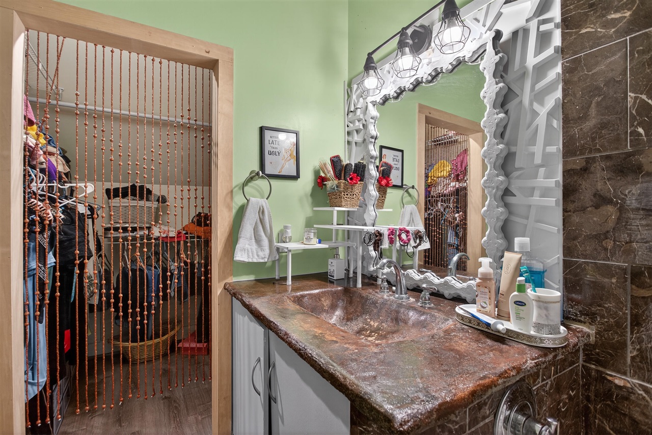 129 Kathy Lane, Brooklyn, MI, 49230-9765