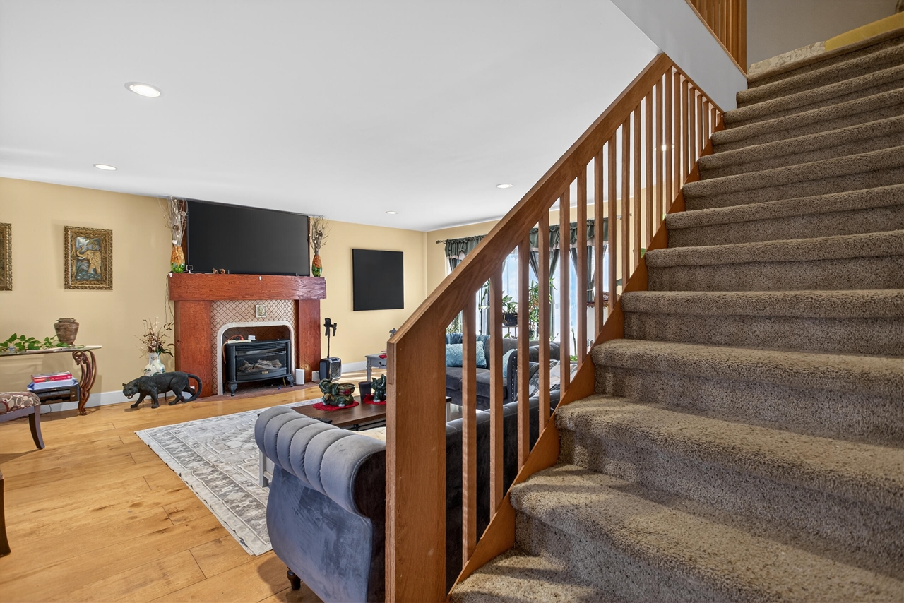 129 Kathy Lane, Brooklyn, MI, 49230-9765