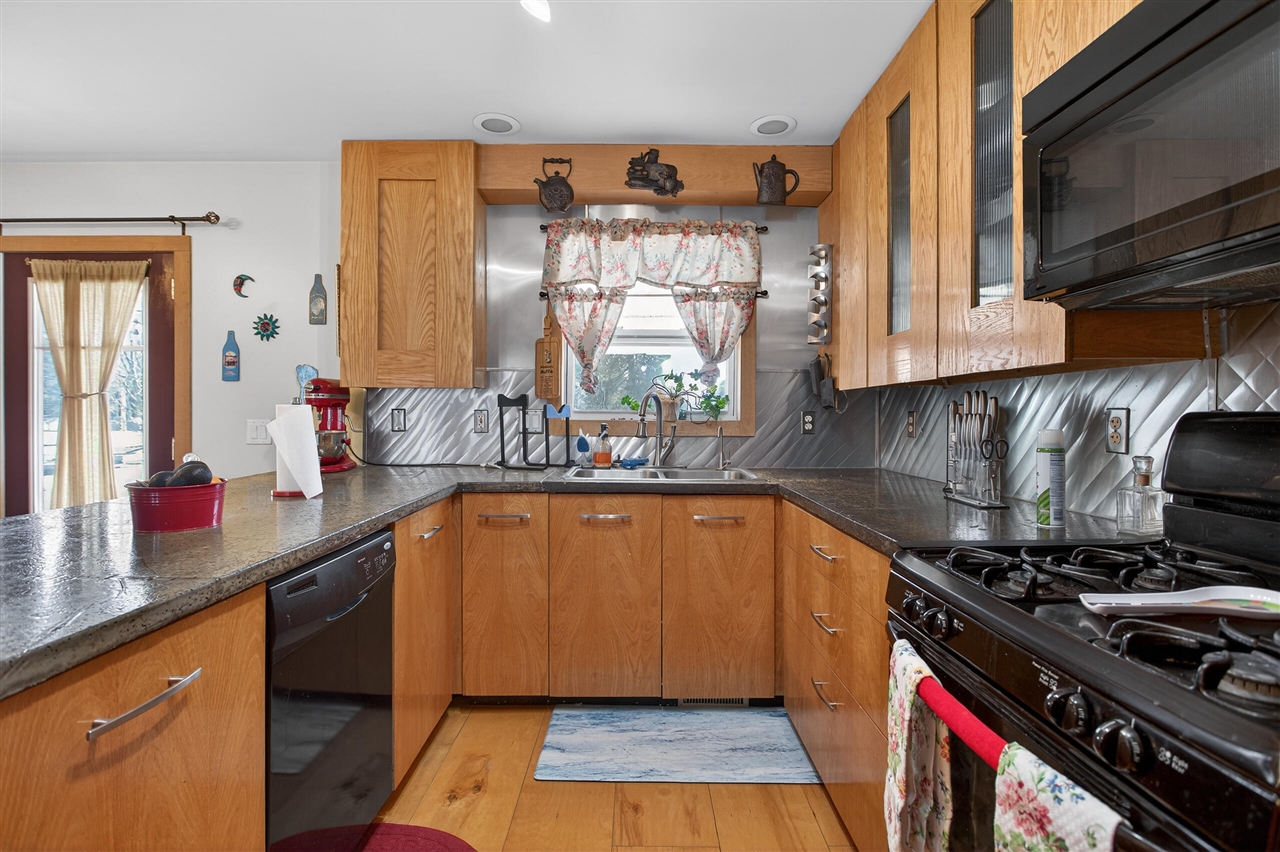 129 Kathy Lane, Brooklyn, MI, 49230-9765