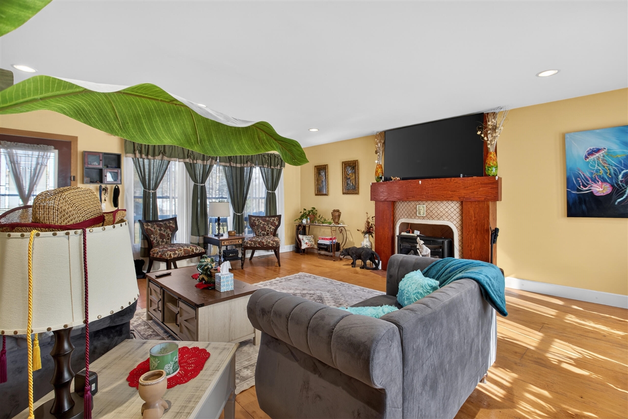 129 Kathy Lane, Brooklyn, MI, 49230-9765