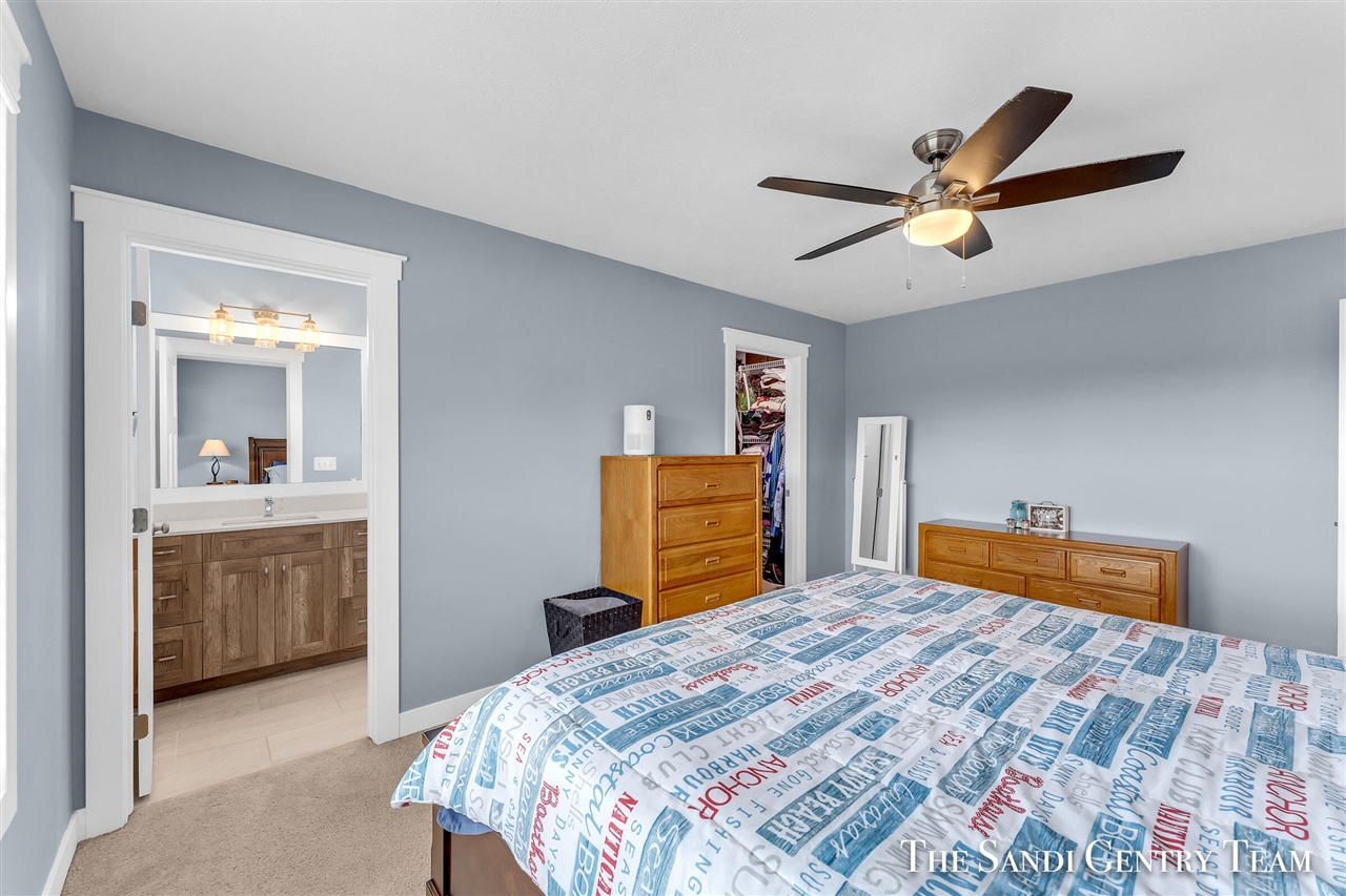 14708 Leonard Road, Spring Lake, MI, 49456-9790