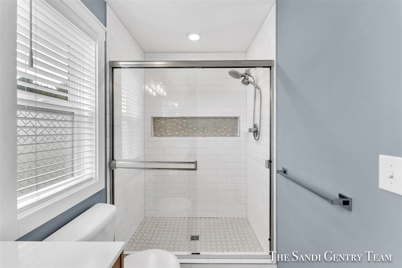 14708 Leonard Road, Spring Lake, MI, 49456-9790