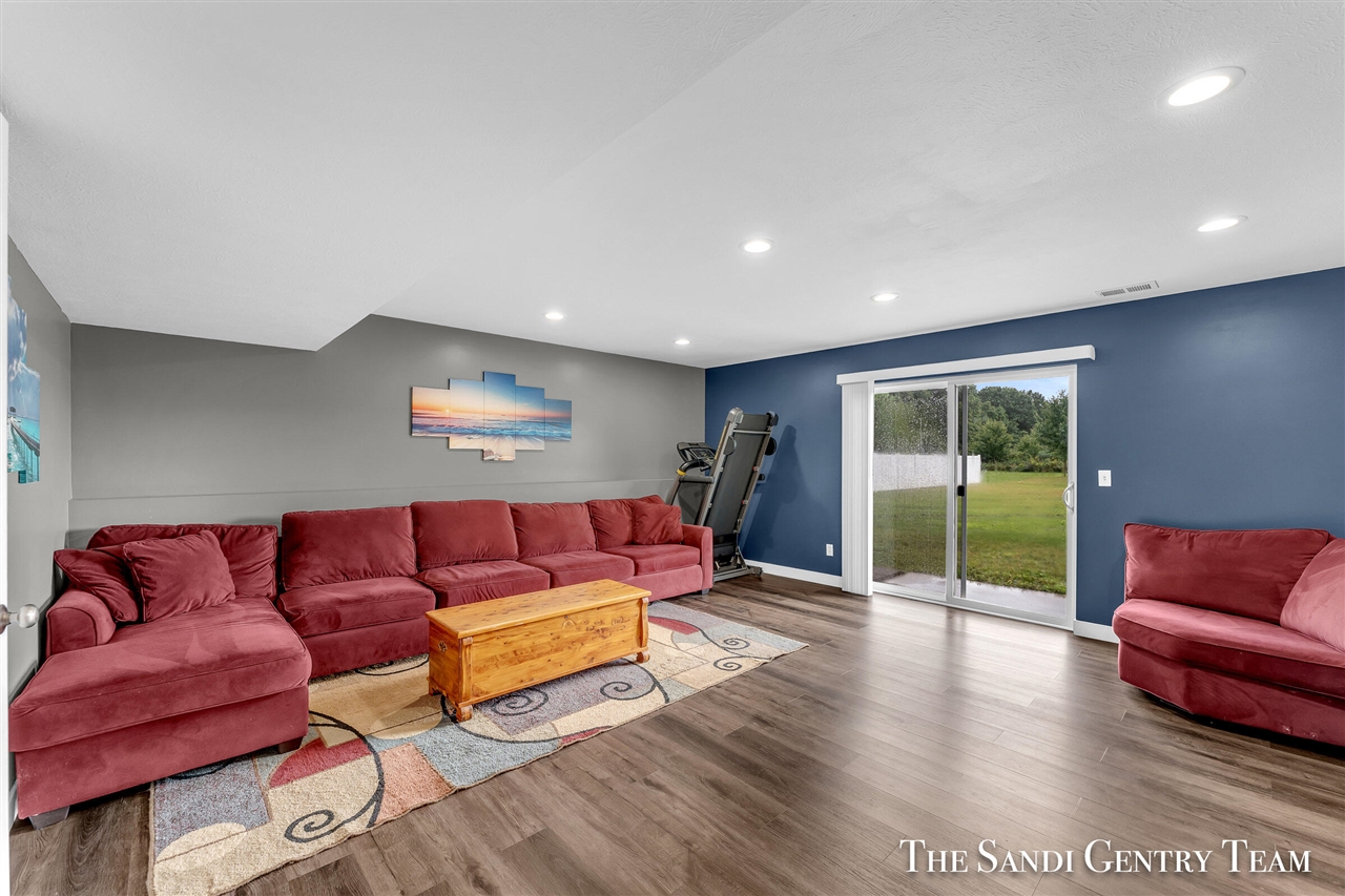 14708 Leonard Road, Spring Lake, MI, 49456-9790