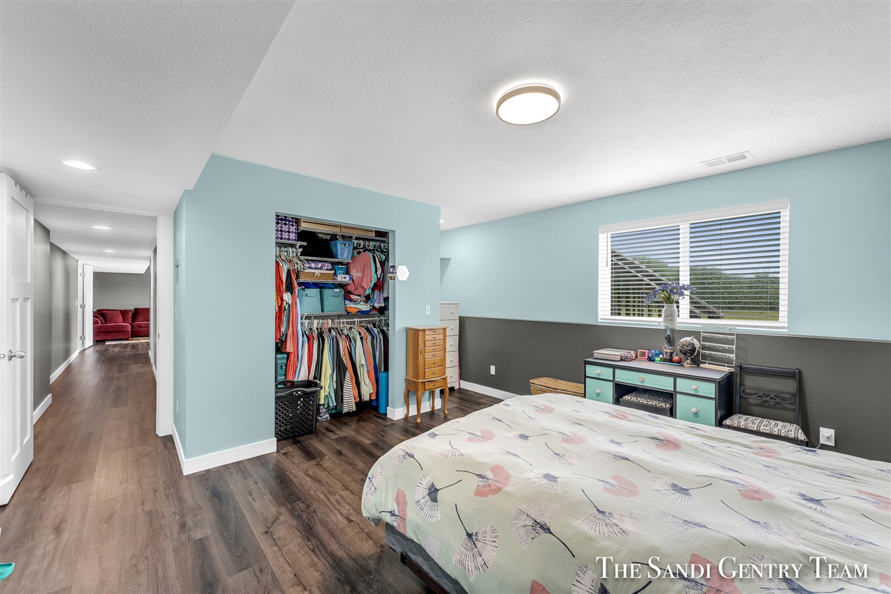 14708 Leonard Road, Spring Lake, MI, 49456-9790