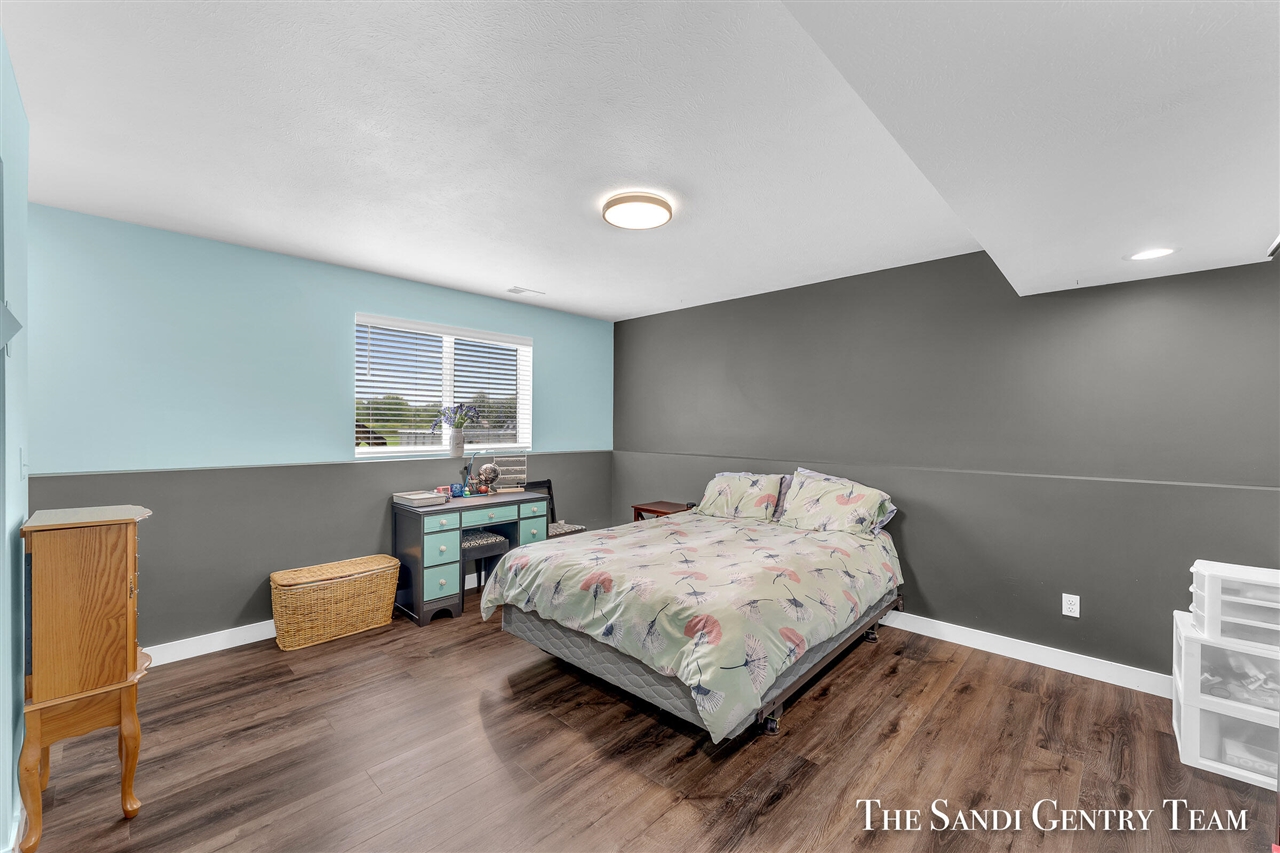 14708 Leonard Road, Spring Lake, MI, 49456-9790