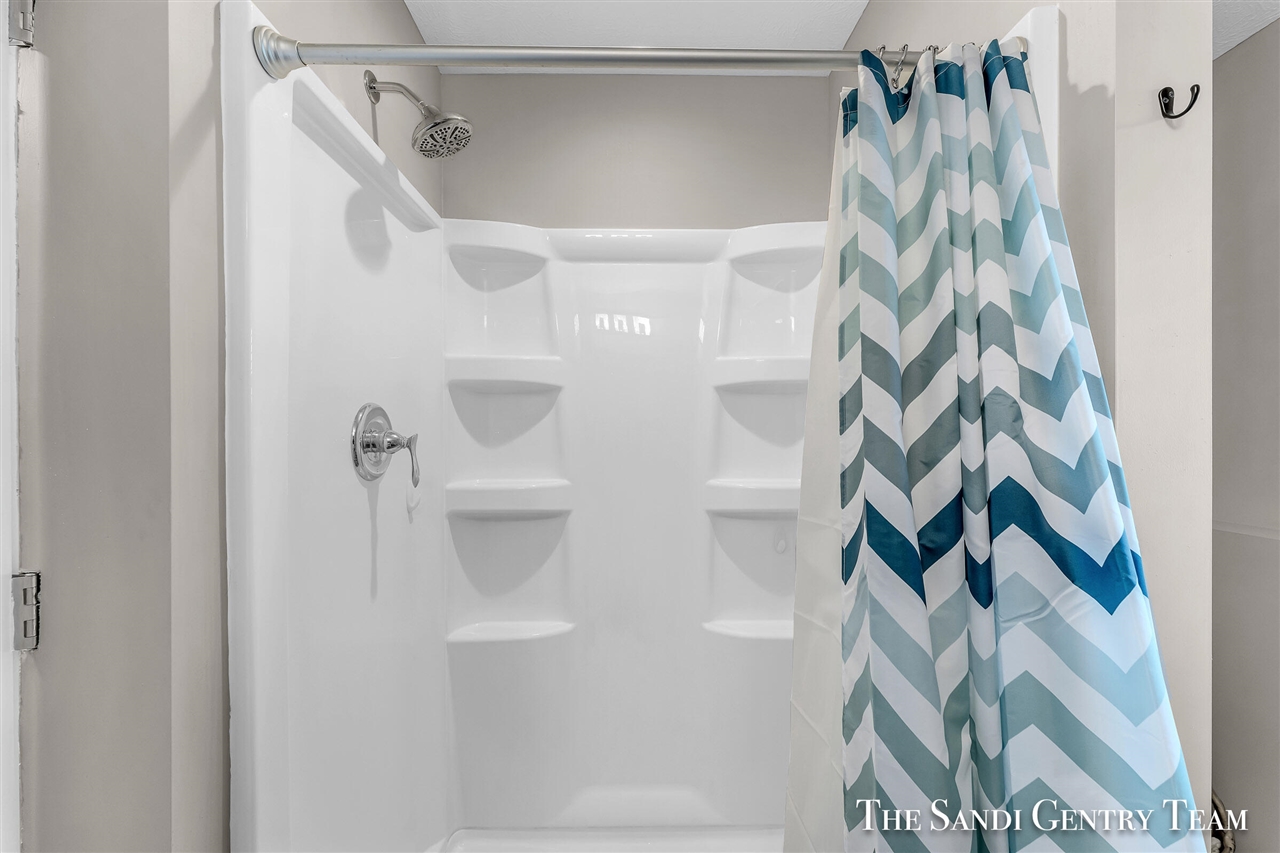 14708 Leonard Road, Spring Lake, MI, 49456-9790