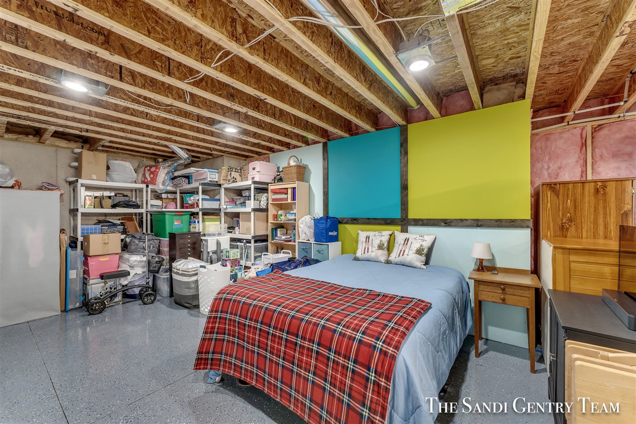 14708 Leonard Road, Spring Lake, MI, 49456-9790