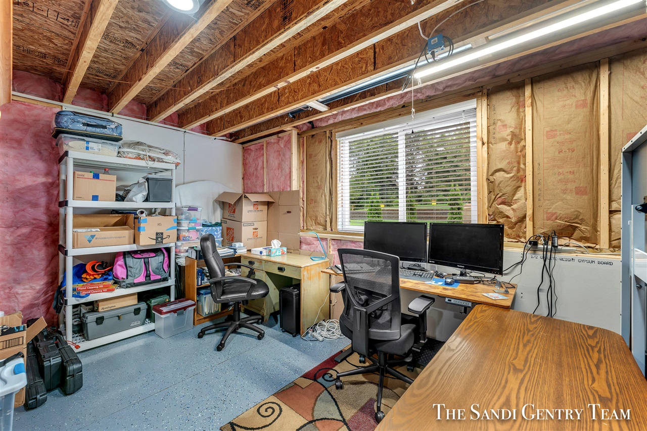 14708 Leonard Road, Spring Lake, MI, 49456-9790