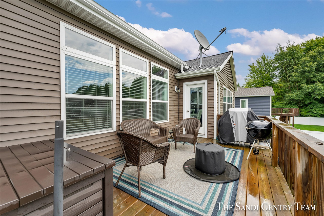 14708 Leonard Road, Spring Lake, MI, 49456-9790