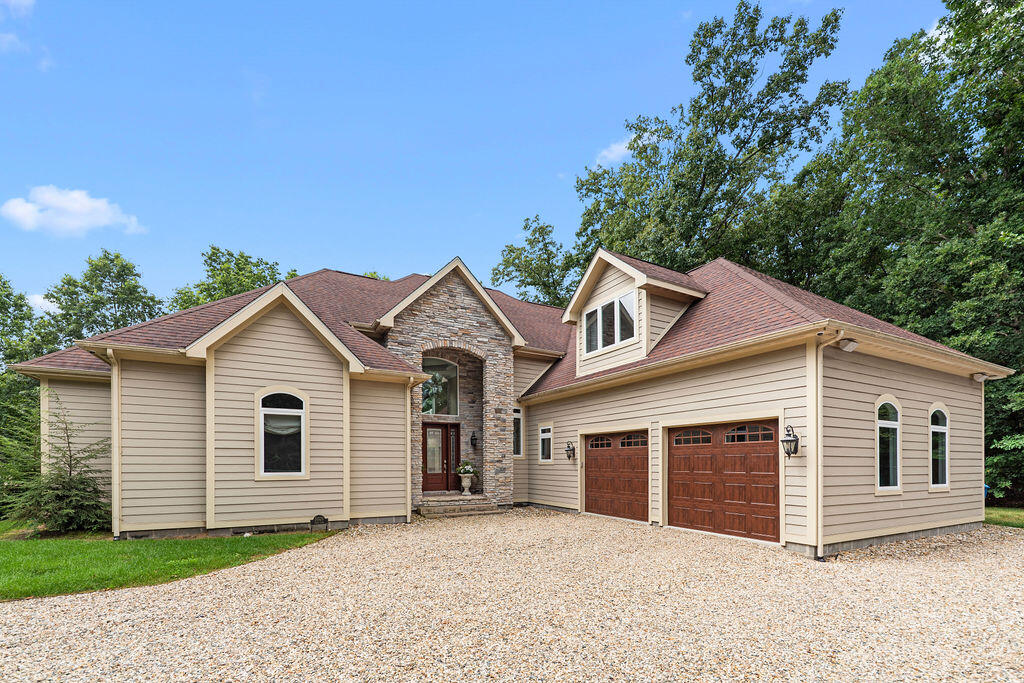 14895 Lakeshore Road, Lakeside, MI, 49116-9726