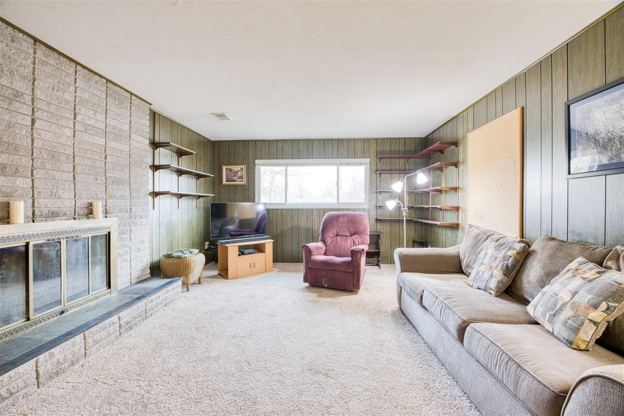 1434 Pine Valley Boulevard, Ann Arbor, MI, 48104-6710