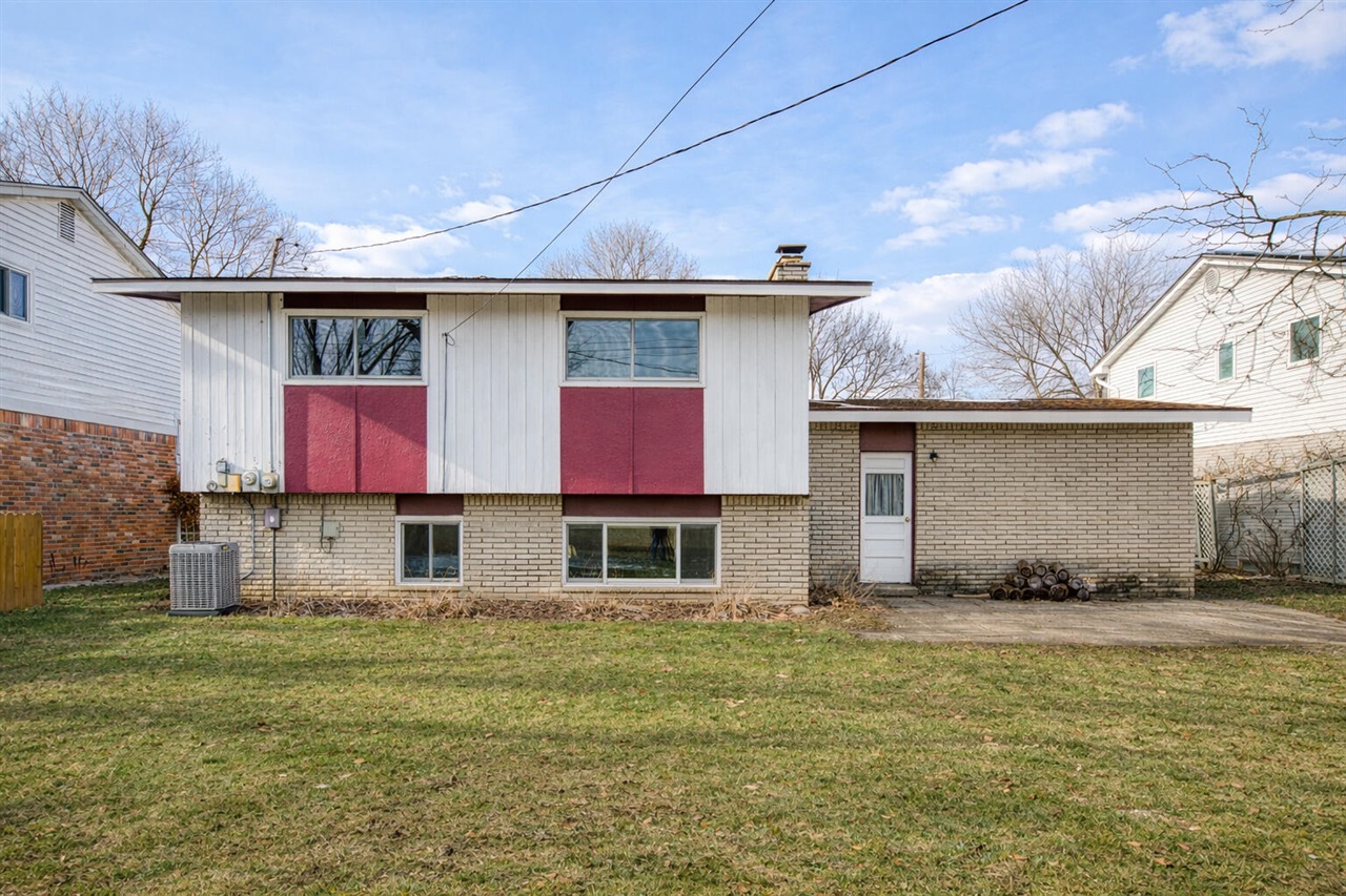 1434 Pine Valley Boulevard, Ann Arbor, MI, 48104-6710