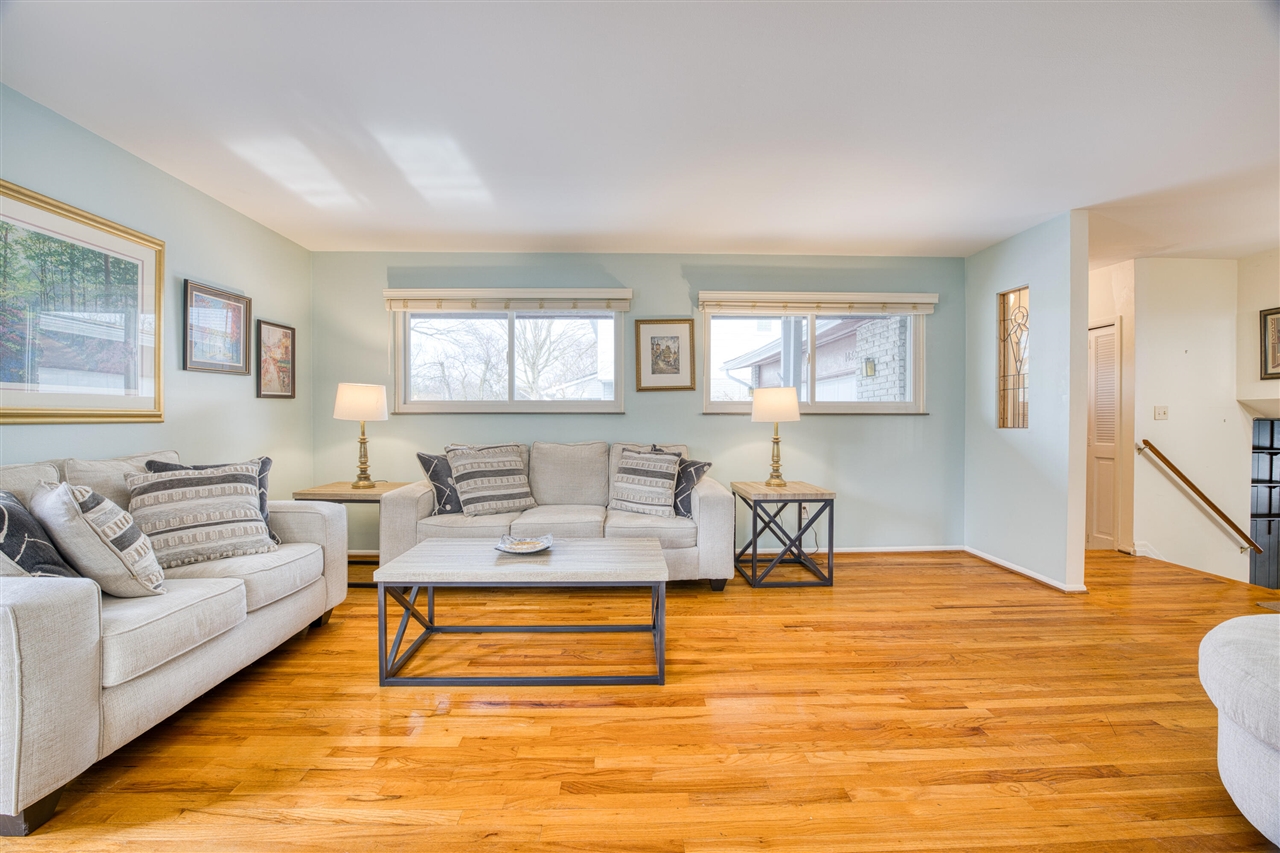 1434 Pine Valley Boulevard, Ann Arbor, MI, 48104-6710