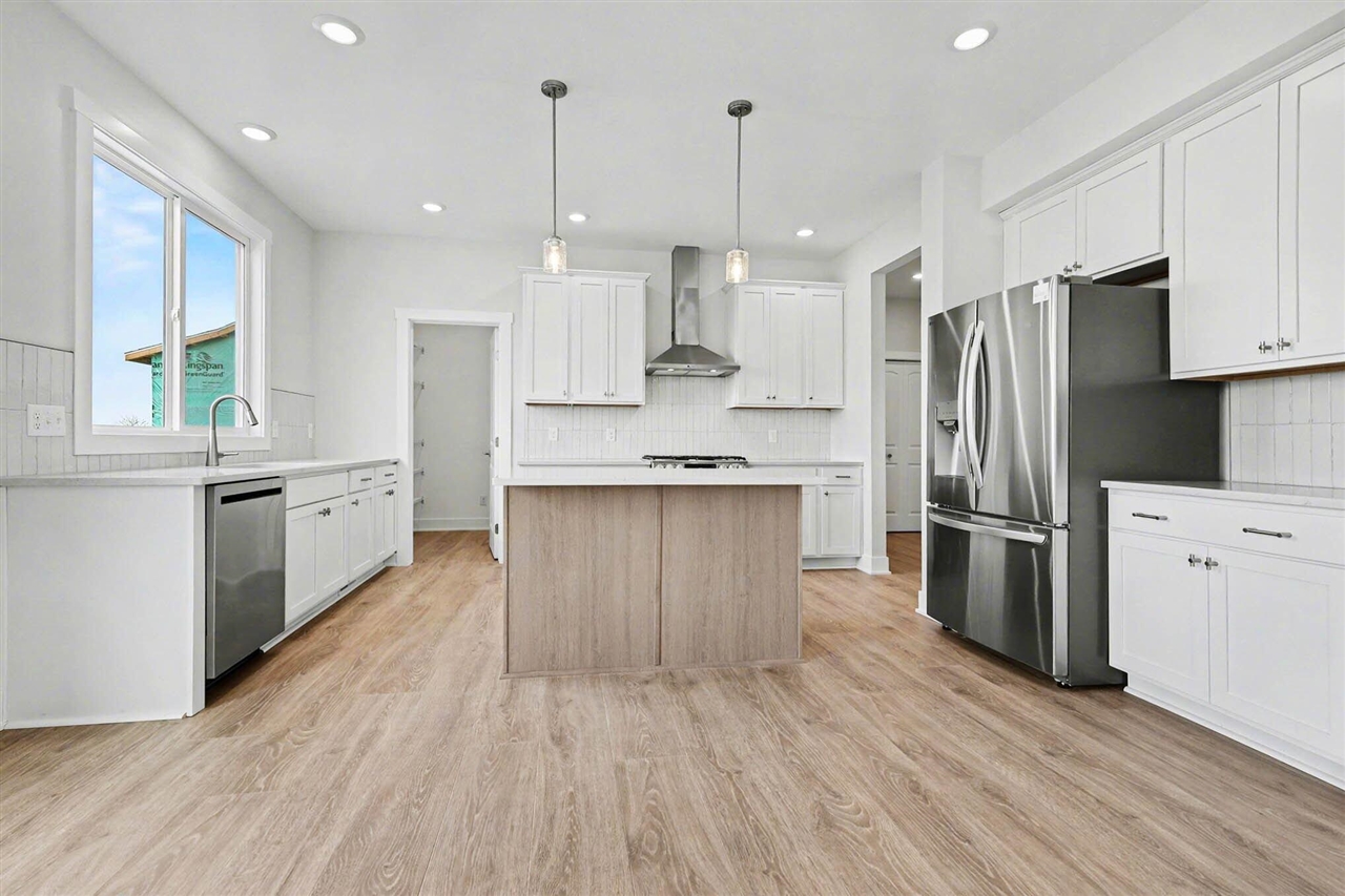 4885 Bethpage Drive, Comstock Park, MI, 49321