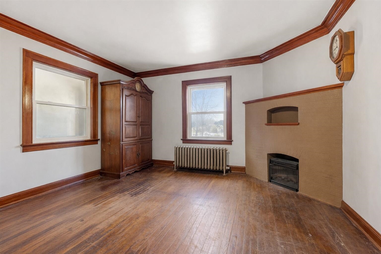 35553 M 43, Paw Paw, MI, 49079-8455