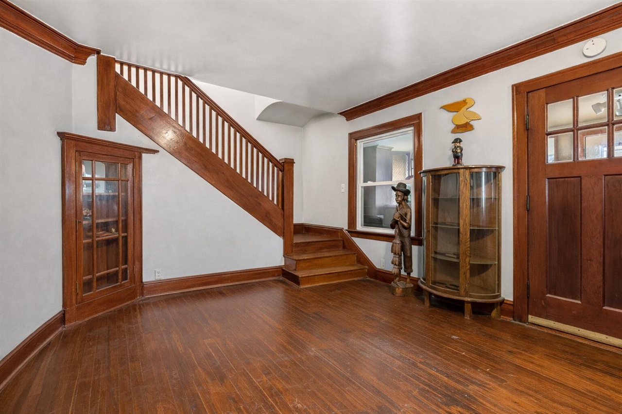 35553 M 43, Paw Paw, MI, 49079-8455