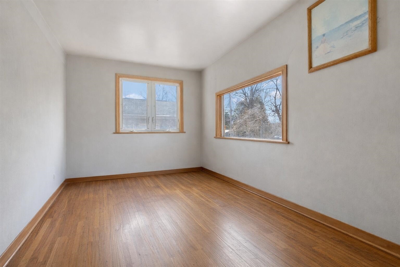 35553 M 43, Paw Paw, MI, 49079-8455