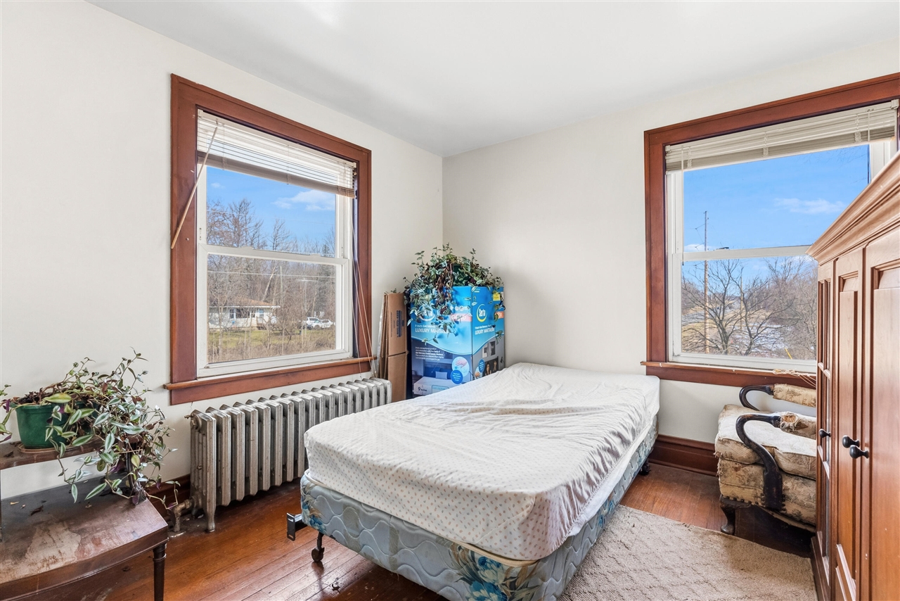 35553 M 43, Paw Paw, MI, 49079-8455