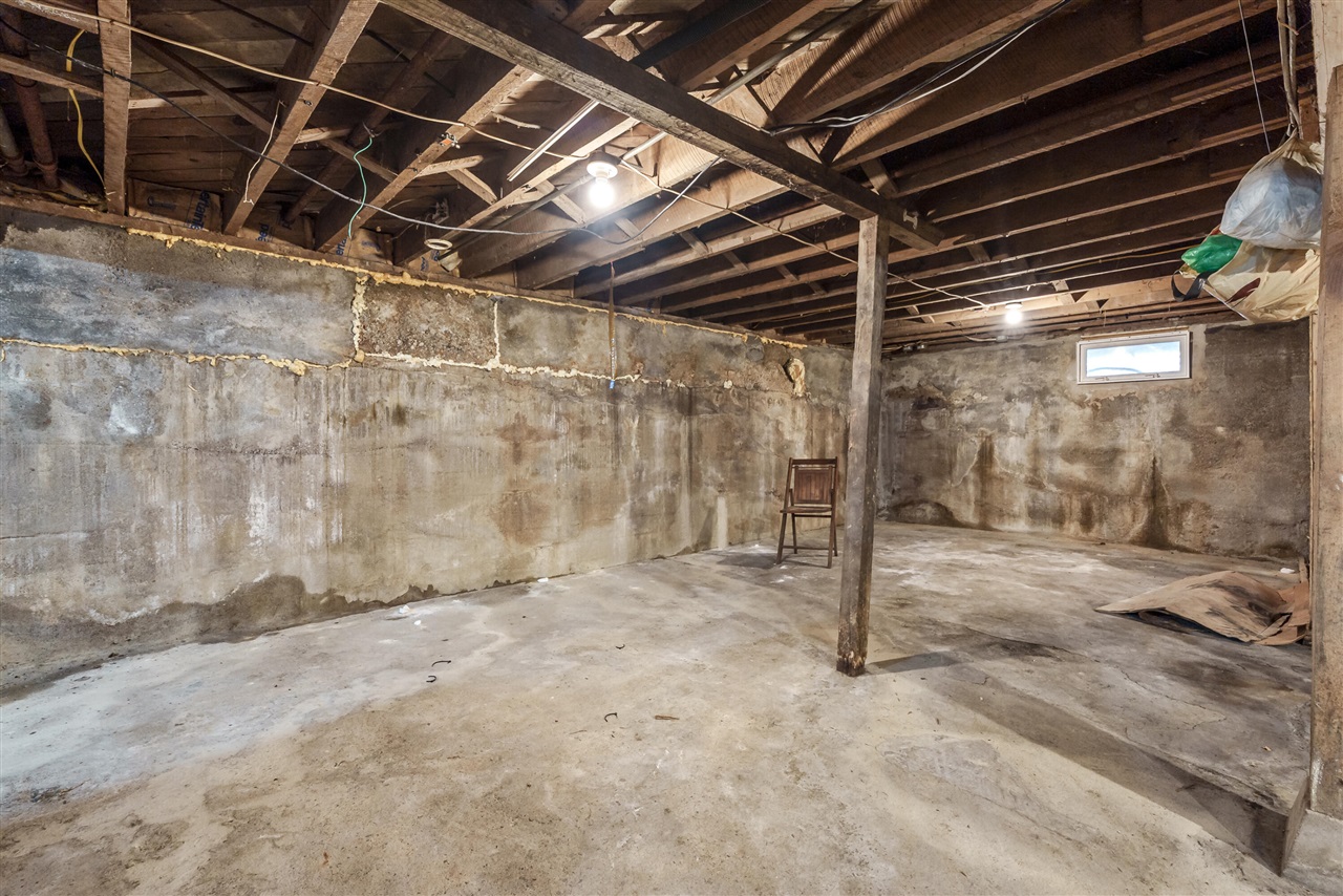 35553 M 43, Paw Paw, MI, 49079-8455